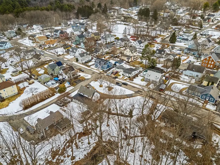 35 Huntington Ave, Amesbury, MA 01913 - #2