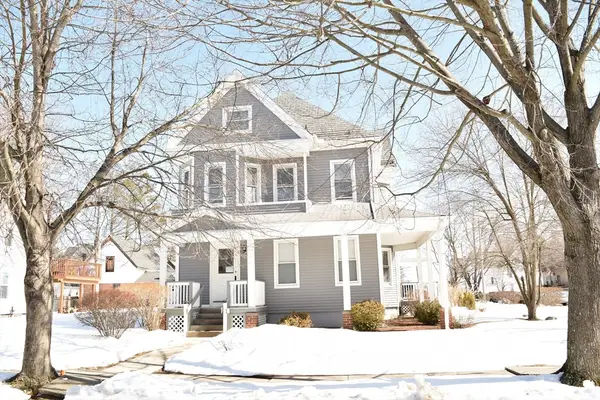 18 Harrison Ave, Holyoke, MA 01040