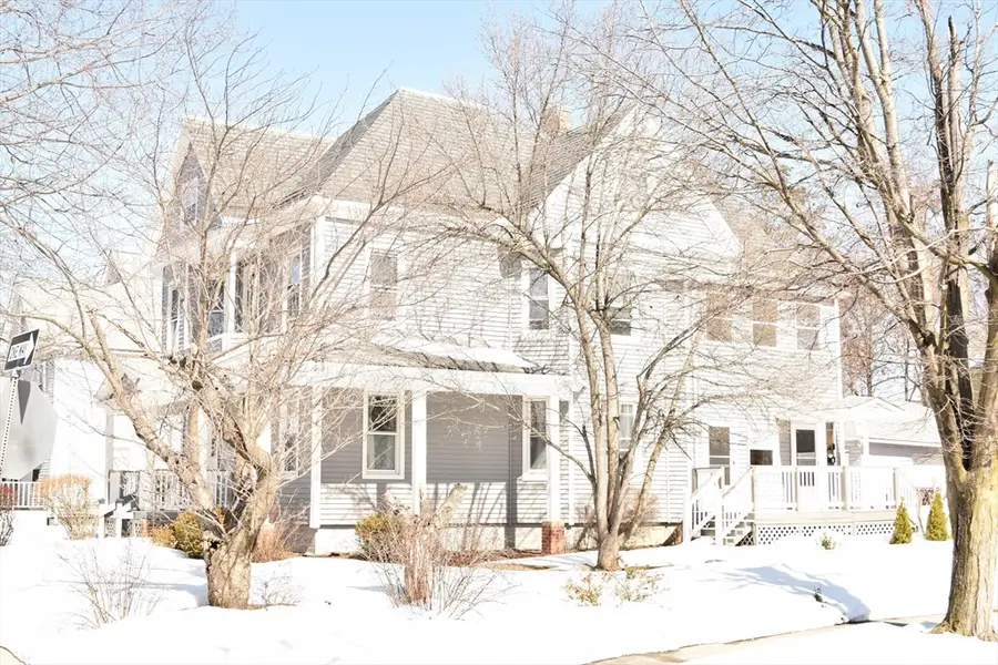 18 Harrison Ave, Holyoke, MA 01040 - #2