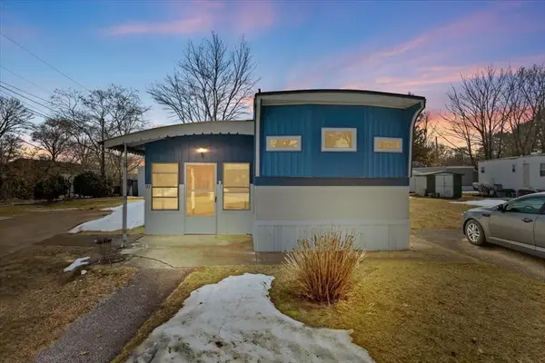 157 Mansfield Ave #27, Norton, MA 02766