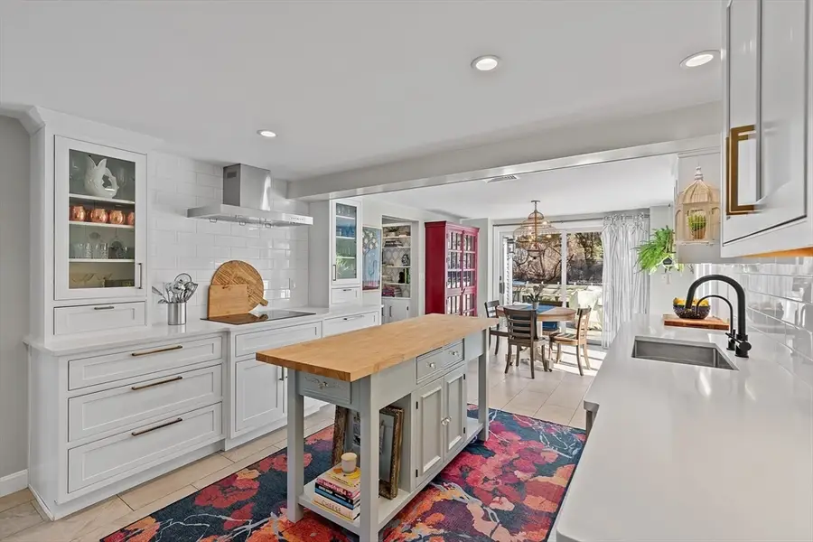 21 Decatur Lane, Wayland, MA 01778 - #3