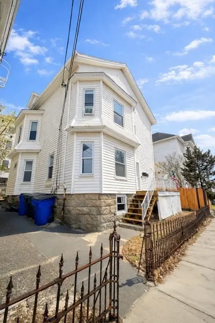 158 Forest St, Fall River, MA 02721 - #2