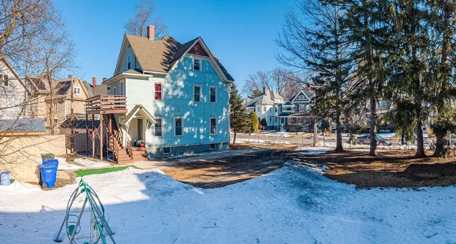 166 Westminster St, Springfield, MA 01109 - #2