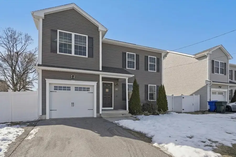 322 Gilbert Avenue, Springfield, MA 01119 - #2