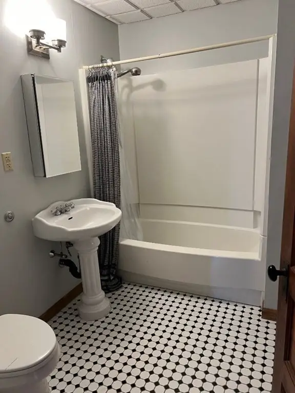 73 Moore Avenue, Worcester, MA 01602 - #2