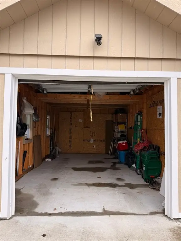 15 Wachusetts Rd, Brockton, MA 02302 - #3