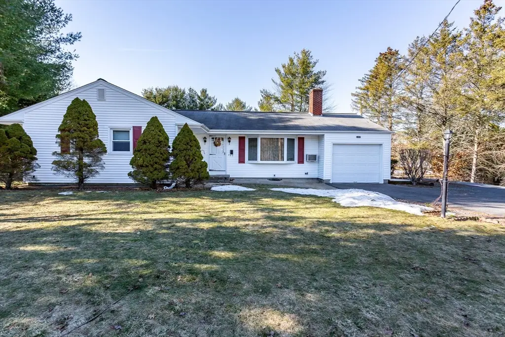 499 Elm St, Somerset, MA 02726 - #1