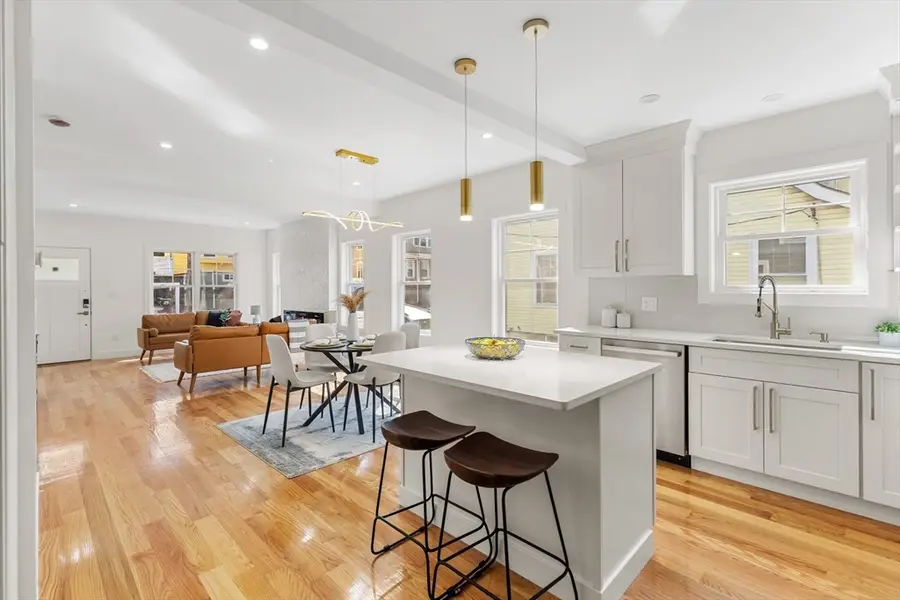 9 Harriet Ave #1, Belmont, MA 02478 - #2