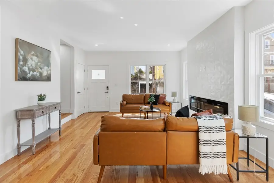 11 Harriet Ave #2, Belmont, MA 02478 - #3