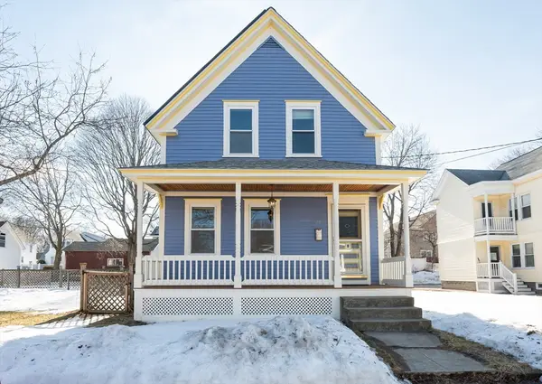 38 Starbird St, Lowell, MA 01854