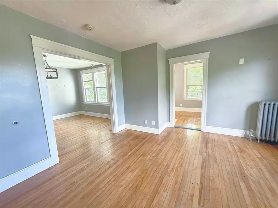 15 Circuit Ave E, Worcester, MA 01603 - #3