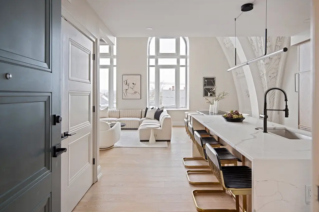 61 Hall Street #PH 15, Waltham, MA 02453 - #1