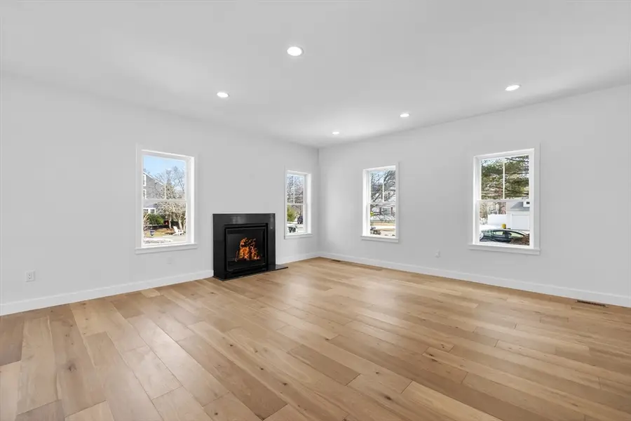 335 Salem St, North Andover, MA 01845 - #2