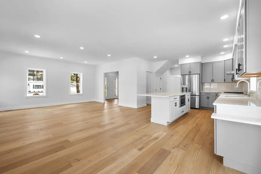 335 Salem St, North Andover, MA 01845 - #3