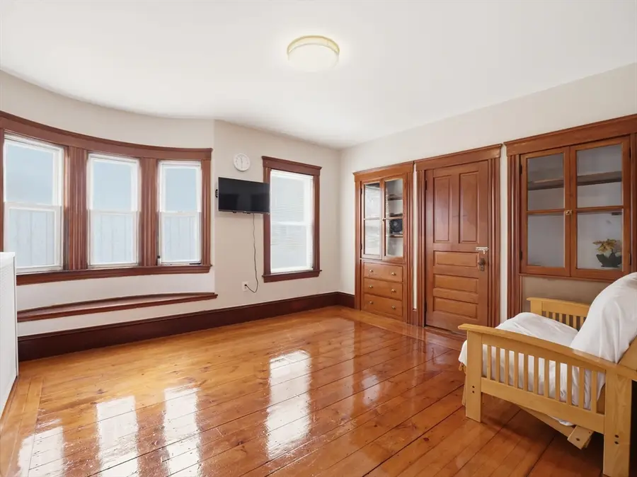 9 Englewood Ave, Worcester, MA 01603 - #3