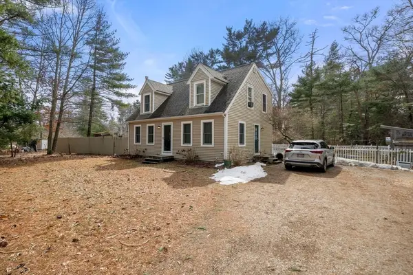1 Jennifer Lane, Carver, MA 02330