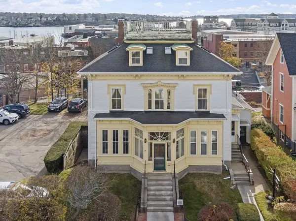 35 Middle St #4, Gloucester, MA 01930