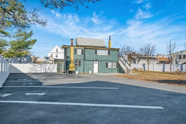 37 Cleveland St, Revere, MA 02151