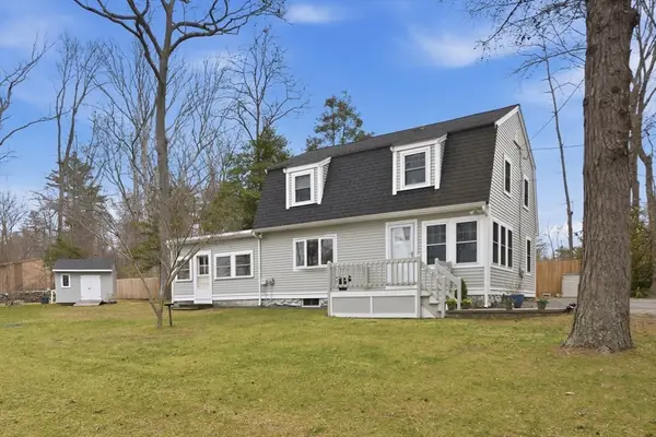 16 Norfolk St., Lakeville, MA 02347