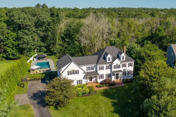 175 Sohier St, Cohasset, MA 02025