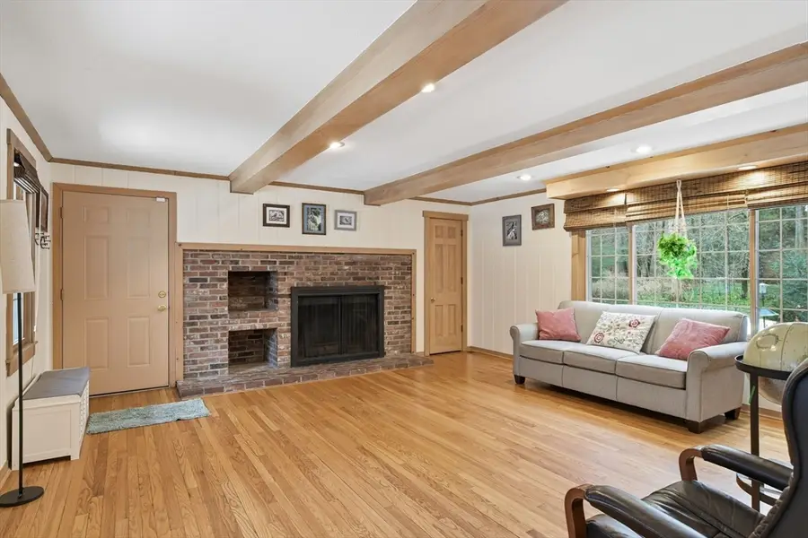 330 Merriweather Dr, Longmeadow, MA 01106 - #2