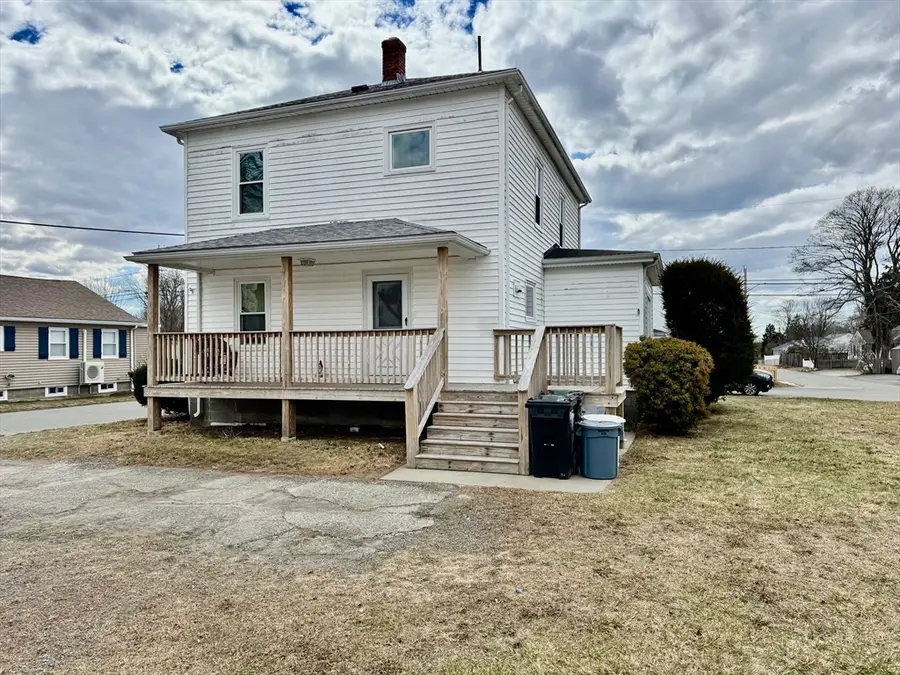 123 Puffer Ave, Swansea, MA 02777 - #3