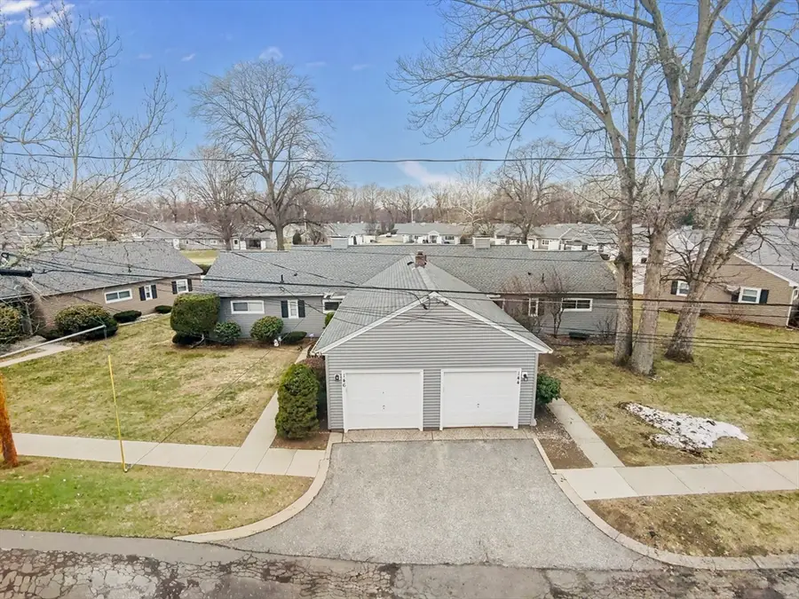 144 Horseshoe Drive #144, Chicopee, MA 01022 - #3