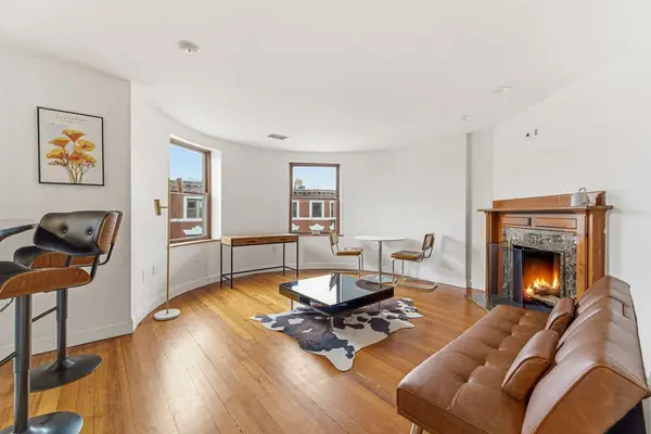 111 Gainsborough St #401, Boston, MA 02115