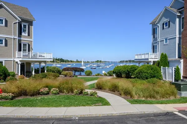 160 Uss Stayner #160, Hingham, MA 02043