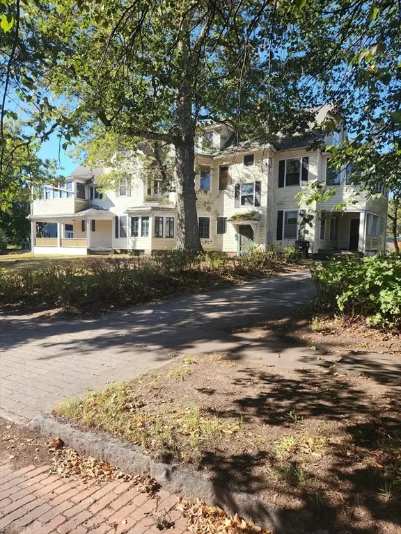 129 Morgan St, Holyoke, MA 01040 - #3