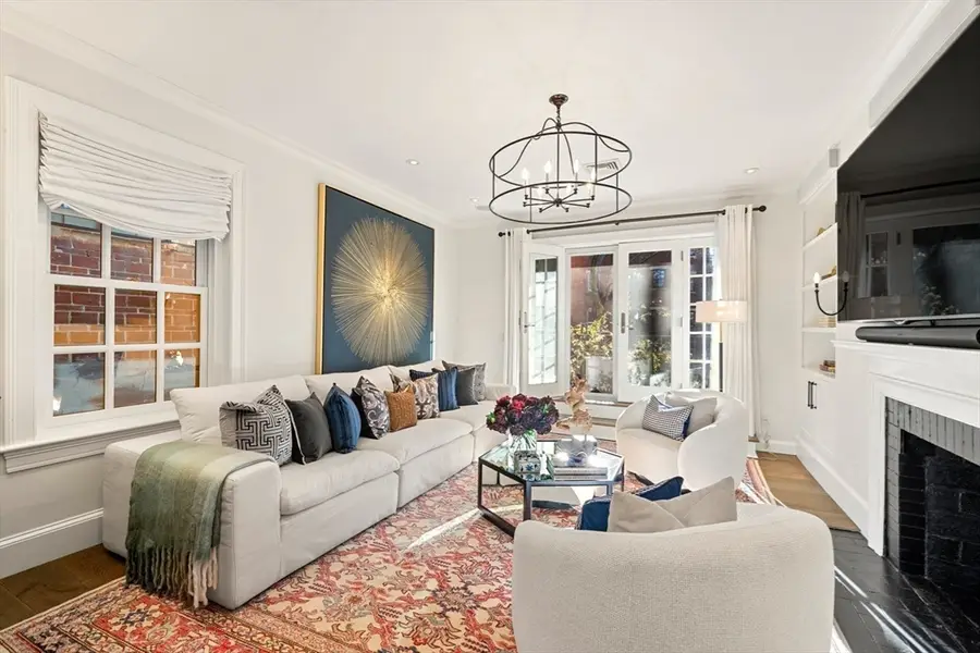 6 West Hill Place, Boston, MA 02114 - #2