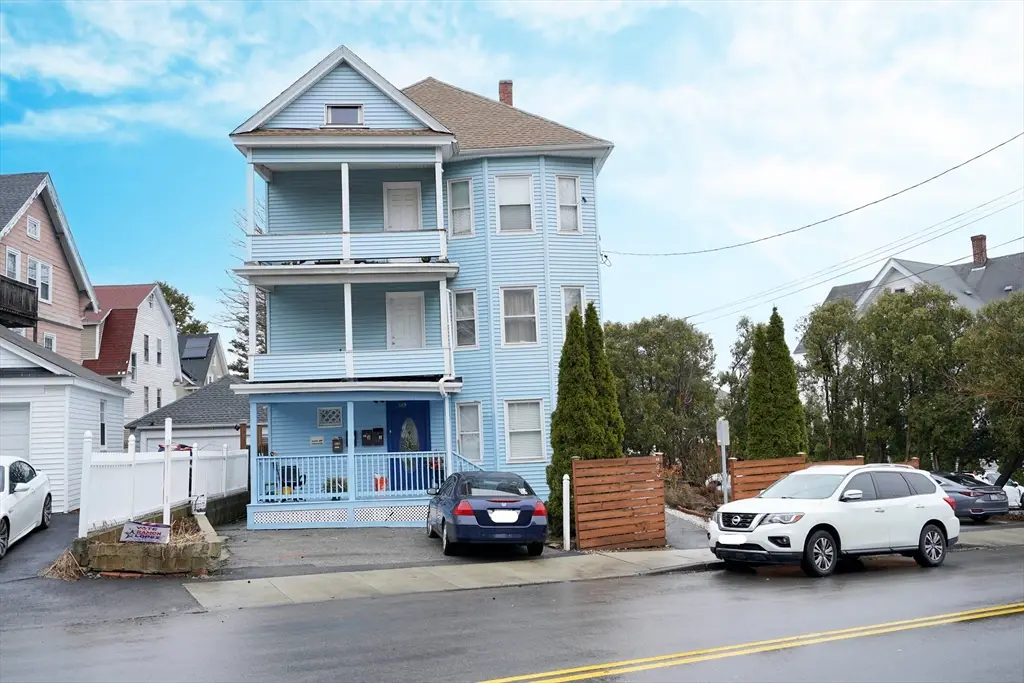 109 Ferry St, Lawrence, MA 01841 - #1