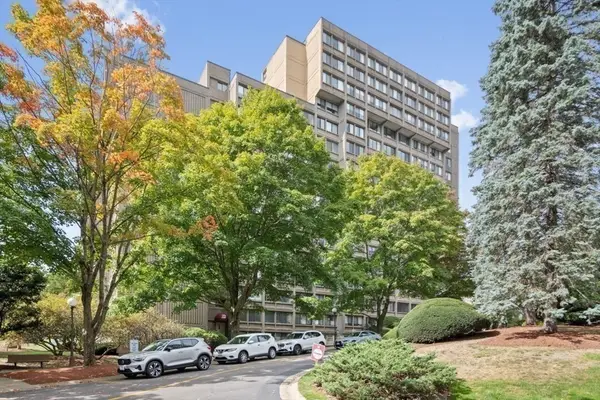 250 Hammond Pond Parkway #1111S, Newton, MA 02467