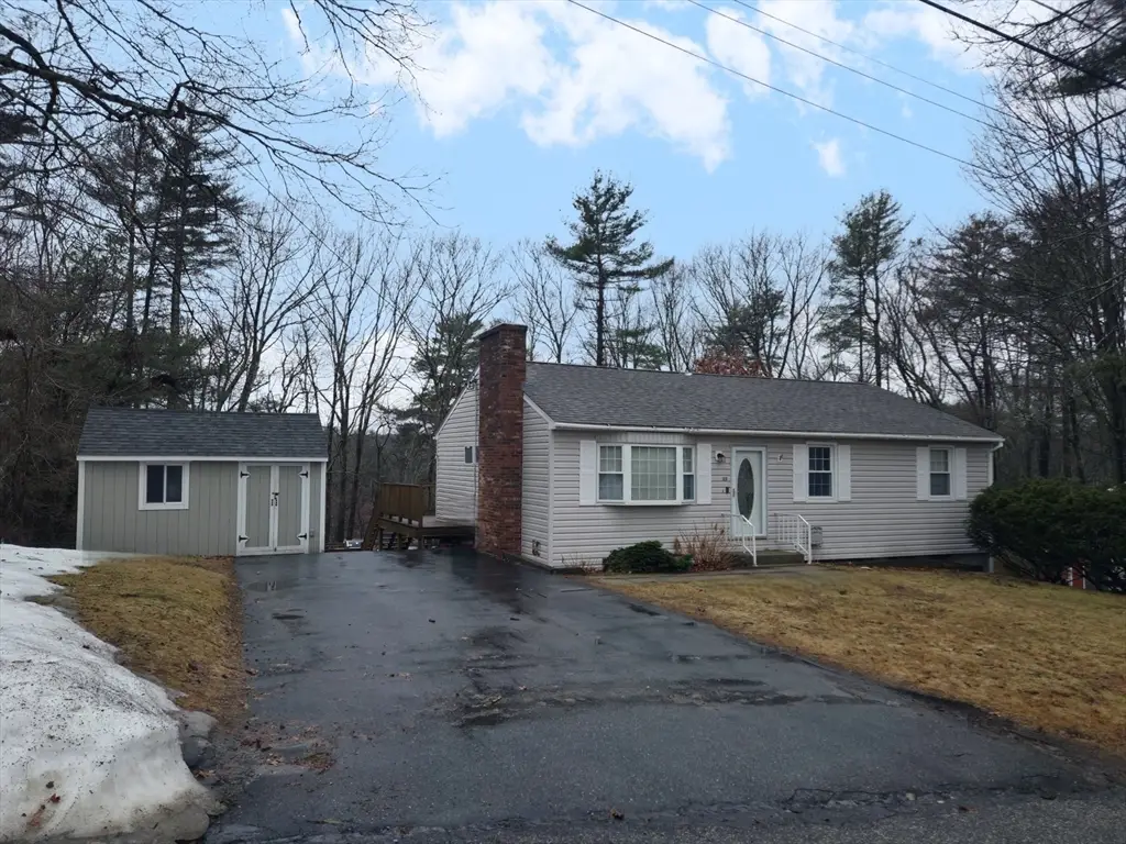 35 Pine Ridge Dr, Oxford, MA 01540 - #1