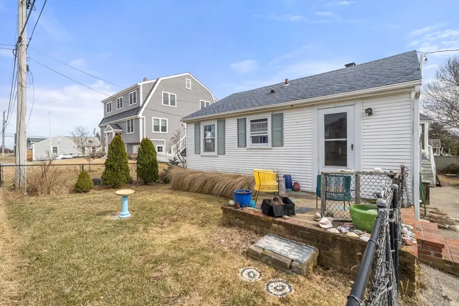 12 Williams Ave, Plymouth, MA 02360 - #3