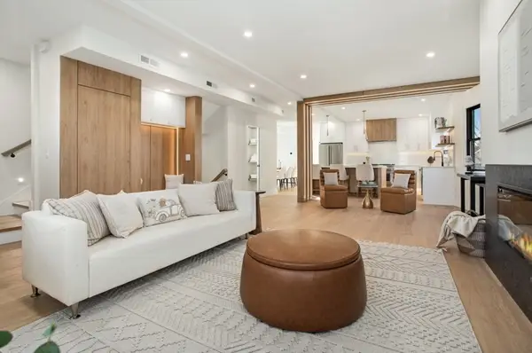 10 Bartlett St #2, Somerville, MA 02145