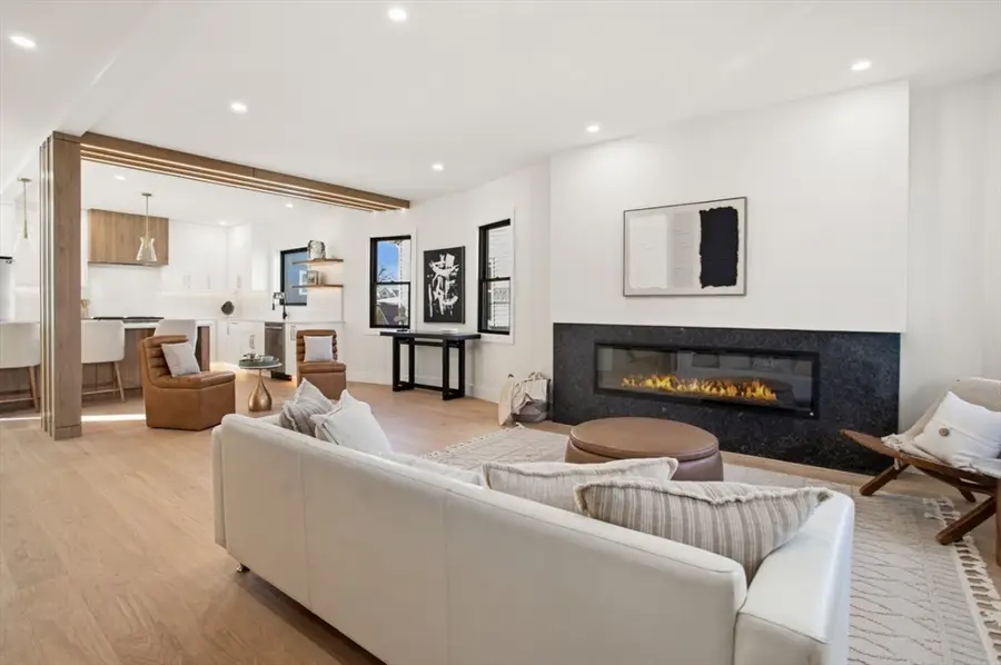 10 Bartlett St #2, Somerville, MA 02145 - #3