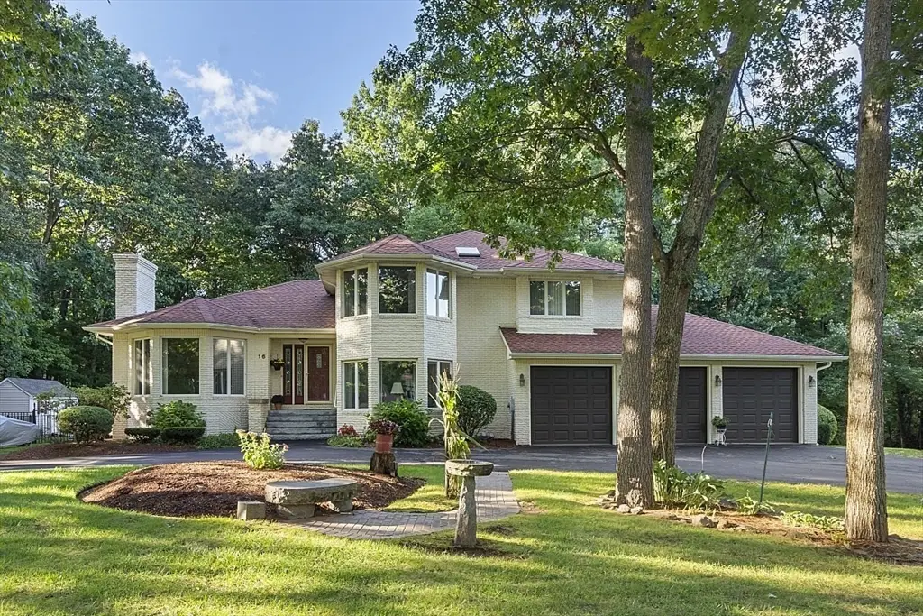 16 Fox Run Lane, Salem, NH 03079 - #1