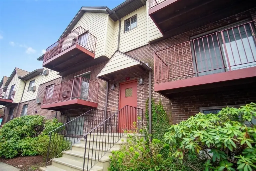 1 Royal Crest #12, Randolph, MA 02368 - #1