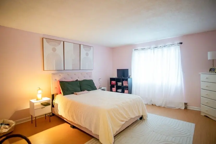 1 Royal Crest #12, Randolph, MA 02368 - #3