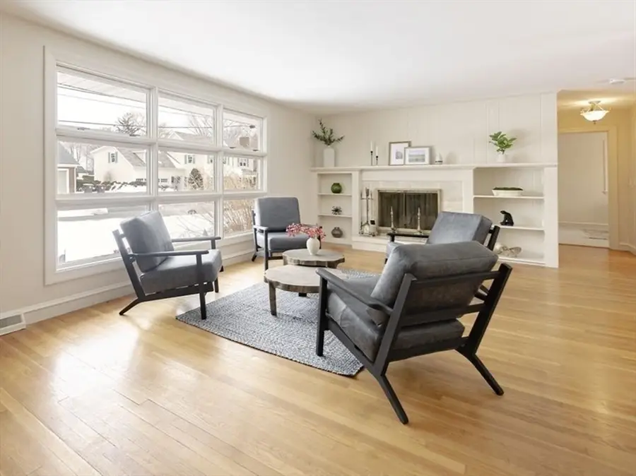 15 Alroy Rd, Weymouth, MA 02190 - #3