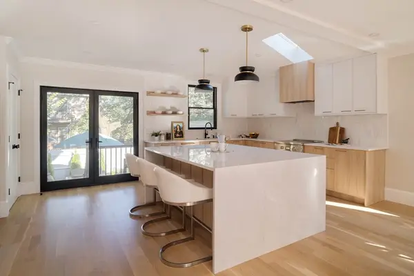 133 Fayerweather Street #133, Cambridge, MA 02138