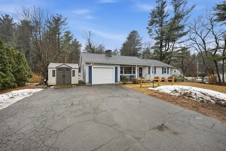 24 Sunset Ave, South Hadley, MA 01075 - #2