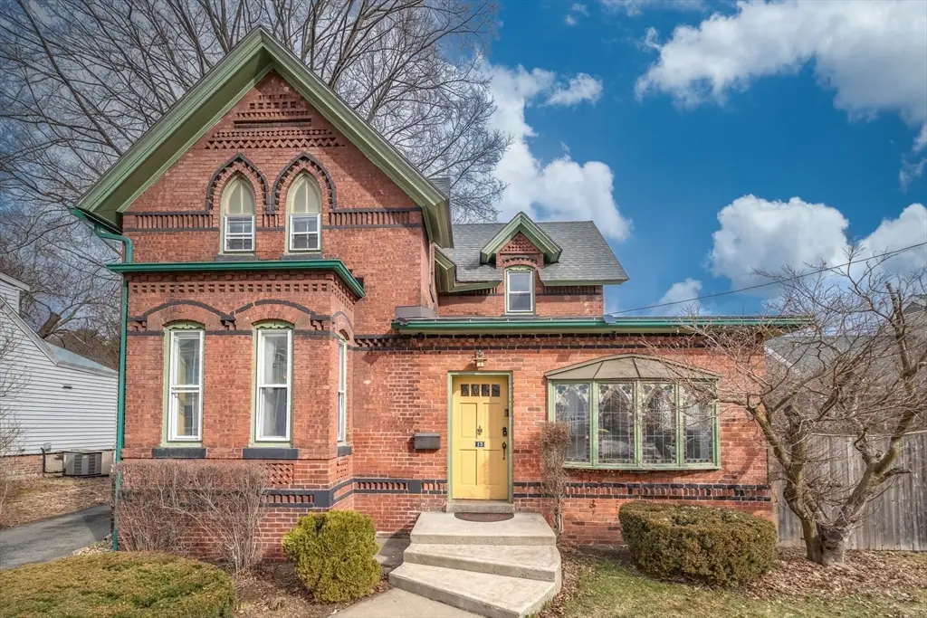 13 Finn Street, Northampton, MA 01060 - #1