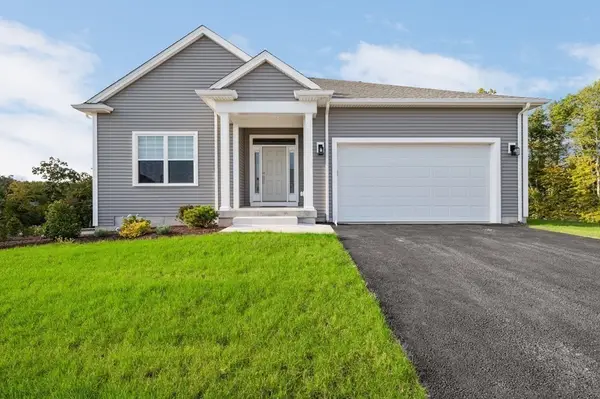 135 Rolling Ridge Drive #56, Northbridge, MA 01588