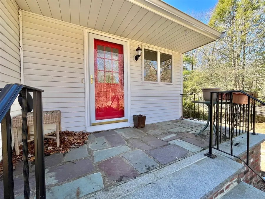 2 Lauren Rd, Plymouth, MA 02360 - #3