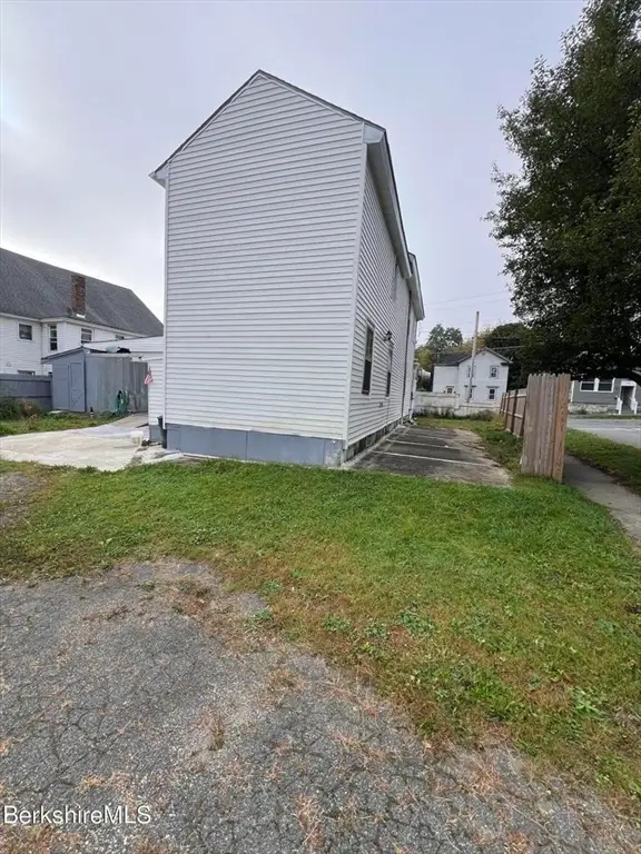 334 Columbus Ave, Pittsfield, MA 01201 - #2