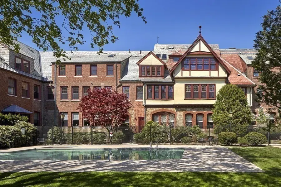 456 Belmont Street #10, Watertown, MA 02472 - #2