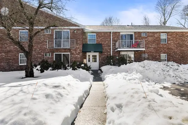 56 Townsend St #D26, Abington, MA 02351