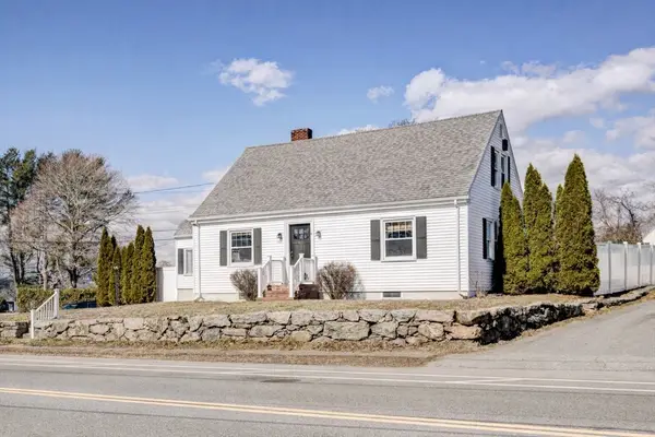 707 Hathaway Rd, New Bedford, MA 02740